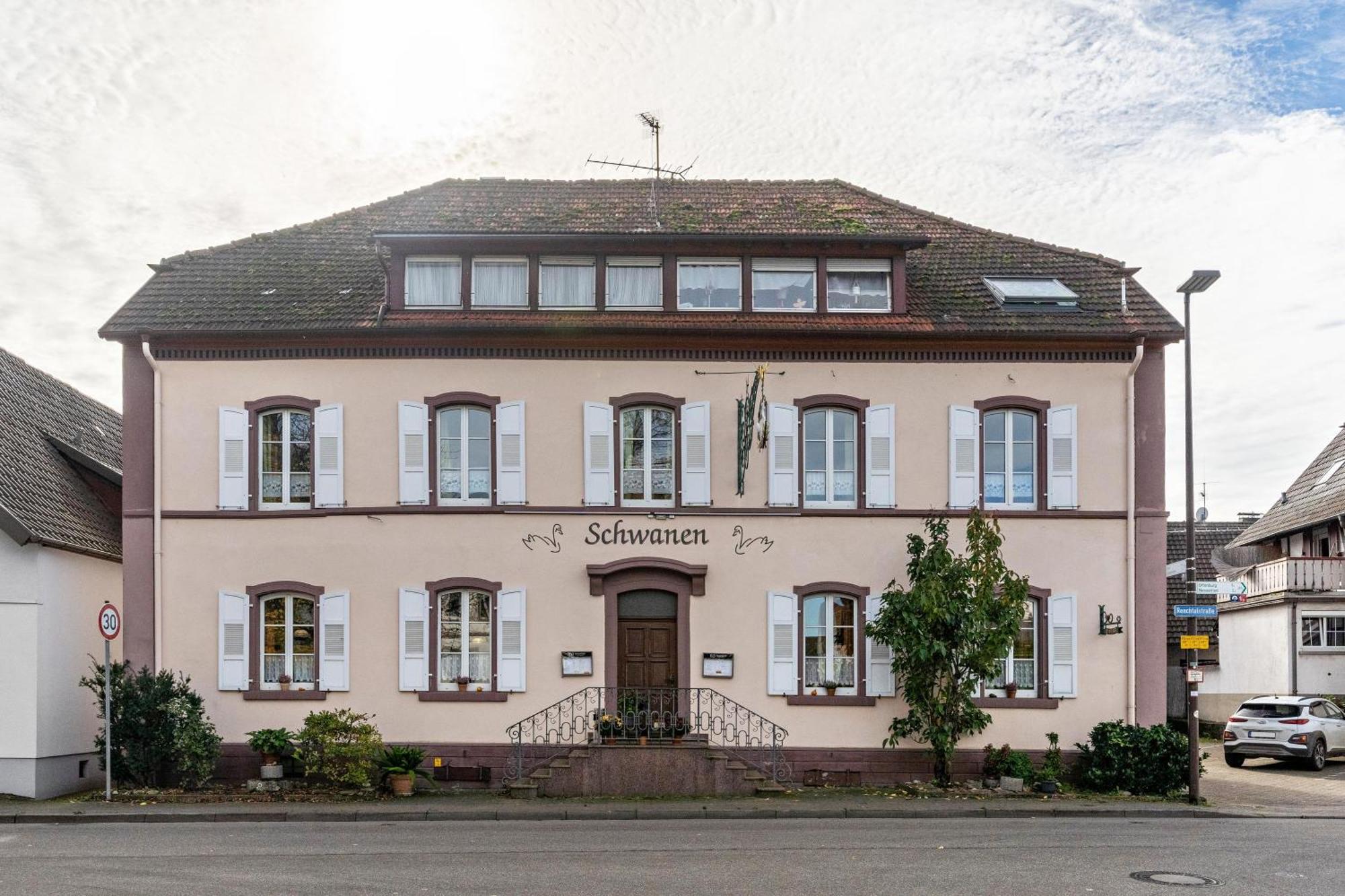 Gasthaus Zum Schwanen Оберкирх Экстерьер фото