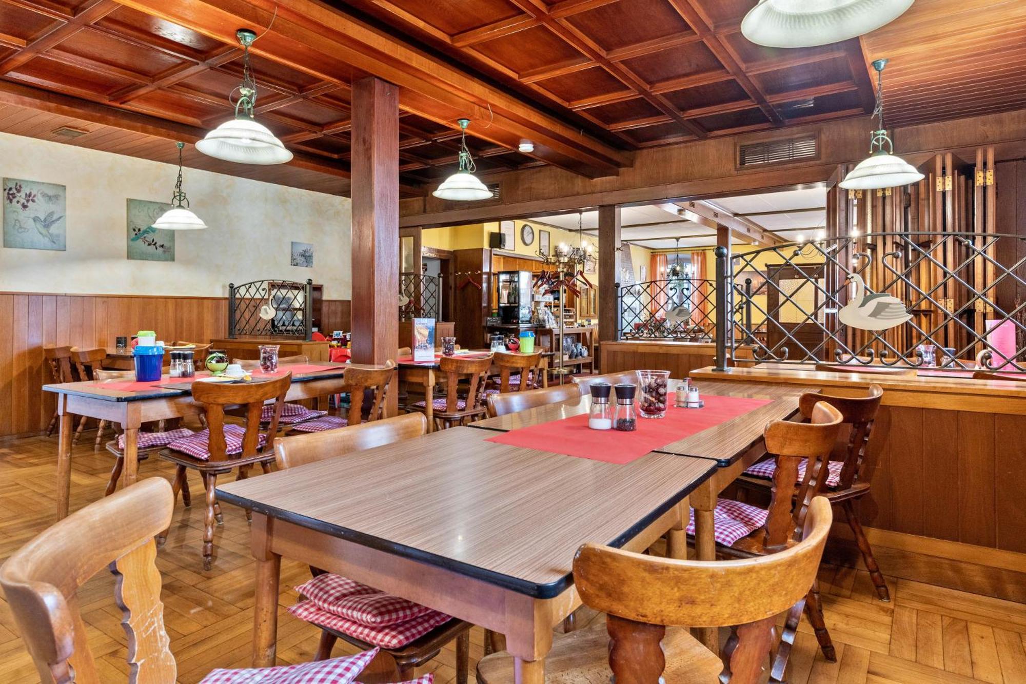 Gasthaus Zum Schwanen Оберкирх Экстерьер фото